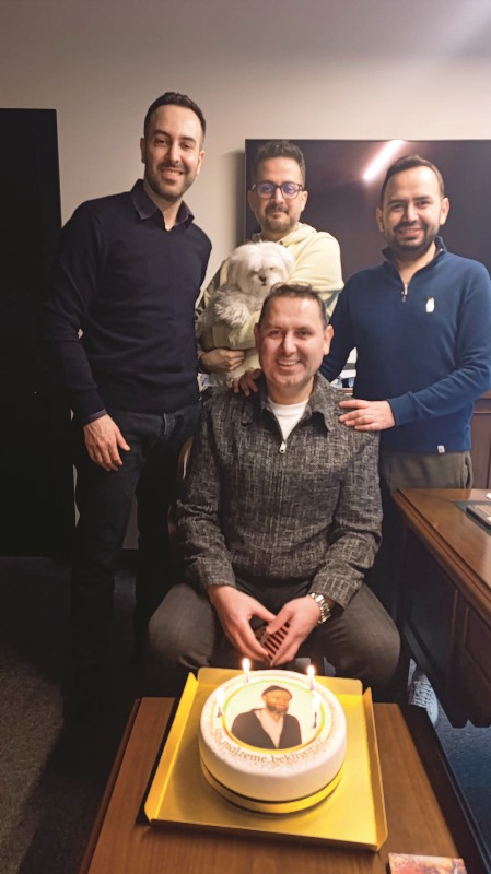 Murat Erat : 45. Ya� Gününü Ailesi Ve  Yak�n Dostlar�yla Kutlad�